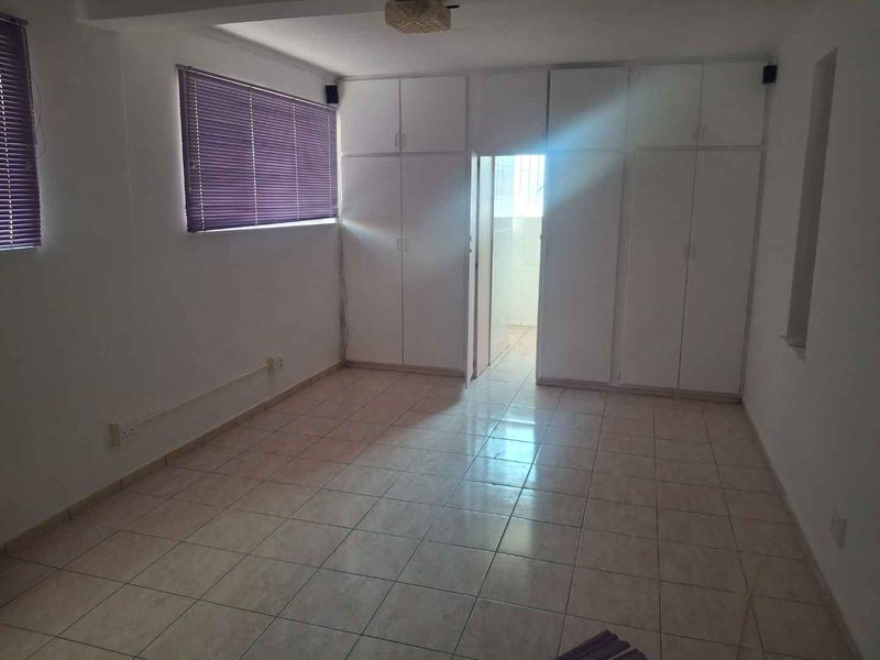 Office/Training Center/Medical consultation - Photo 10