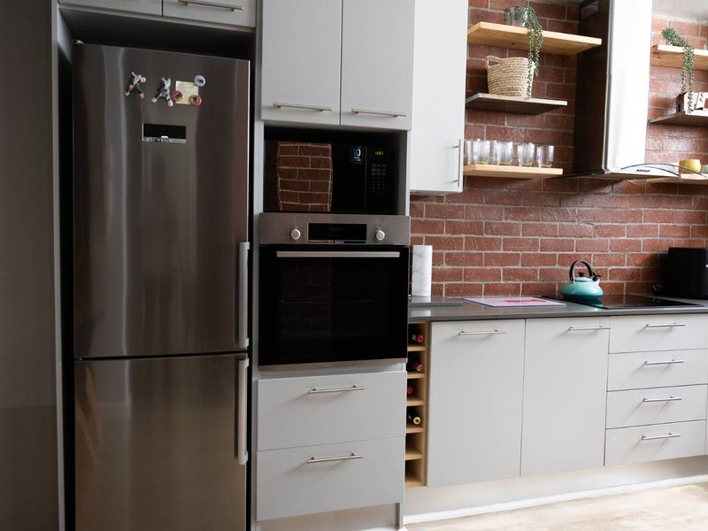 Step into a stylish urban retreat inspired by an upmarket New York loft - Photo 6