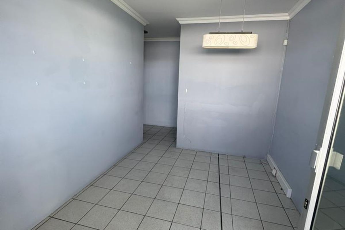 Office To Let in Maerua Park, Windhoek - Photo 2