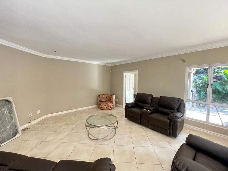 Exclusive Garden Unit in a Premier Estate - Photo 9
