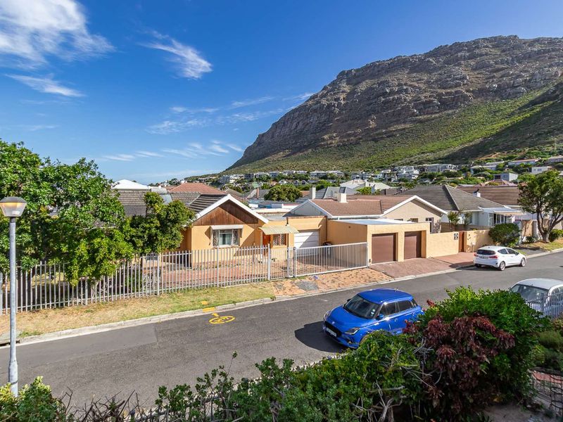 COMFORT, CHARM AND CAPTIVATING VIEWS - Photo 9