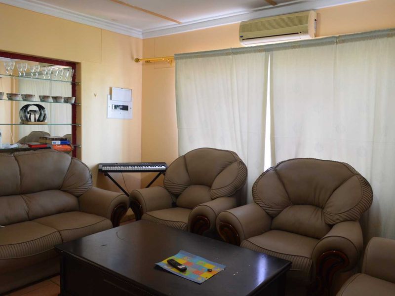 🏡 House For Sale – Khomasdal💰 N$1,890,000 - Photo 7