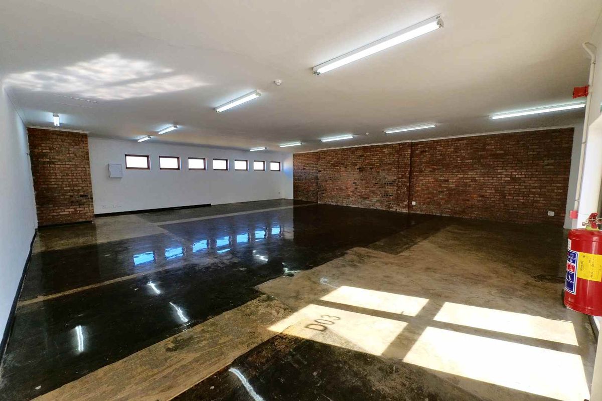153sqm Warehouse space to let - Montague Gardens - Photo 4