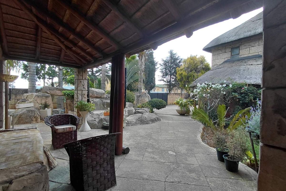 Fully-Equipped Guest House For Sale - Photo 4