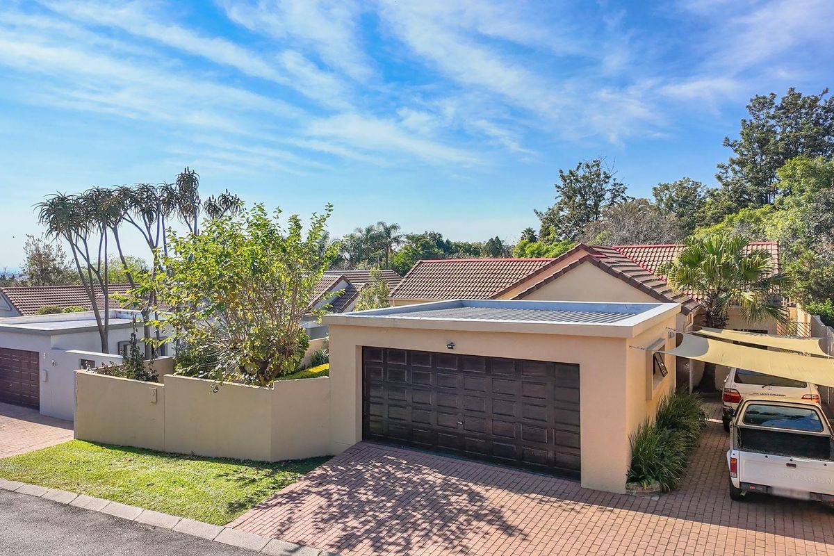 3 Bedroom freehold cluster for sale in Douglasdale - Photo 3