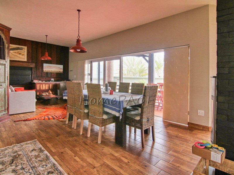 Waterfront, Swakopmund:  Well Located Luxurious Home is for Sale - Photo 8