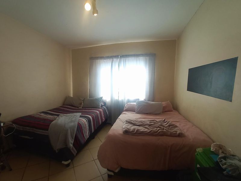 A SPACIOUS APARTMENT - Photo 6