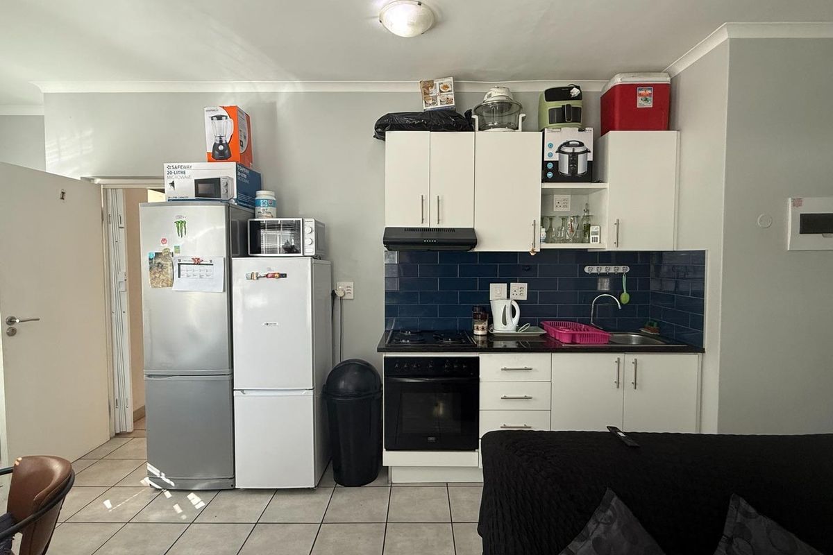 Ground floor apartment, Perfect for the Modern Professional - Photo 4