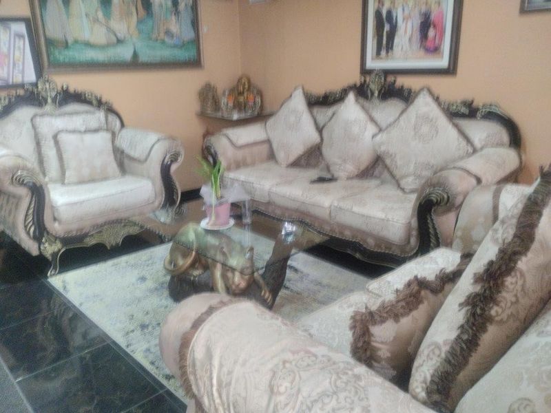 Stunning 3 bed Simplex for sale - Photo 4