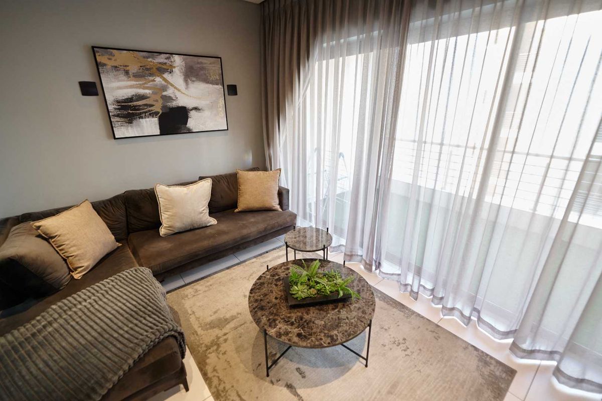 MODERN FULLY FURNISHED APARTMENT AWAITS YOU. - Photo 5