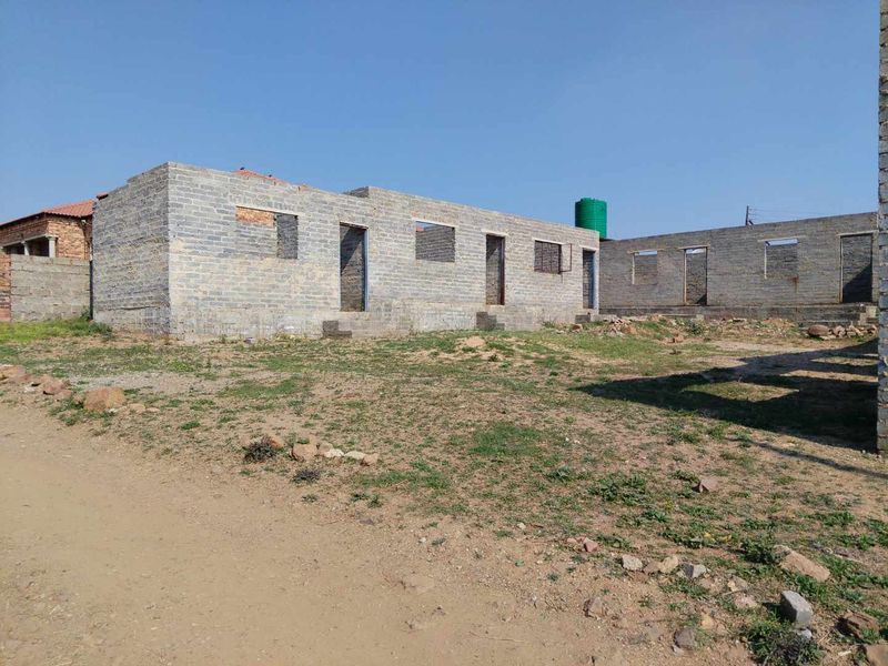 AN INVESTMENT PROPERTY FOR SALE IN BOTLENG EXT 5 - Photo 9