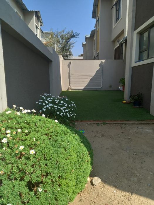 Property #2502081, Apartment For Sale in Rocky Crest