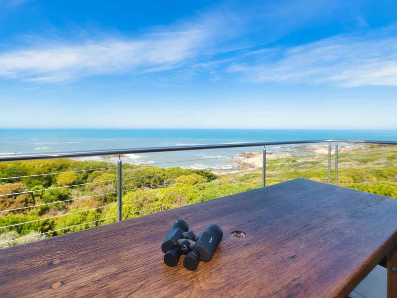 A Villa on the Shore - Photo 3