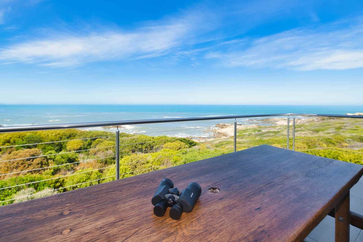 A Villa on the Shore - Photo 3