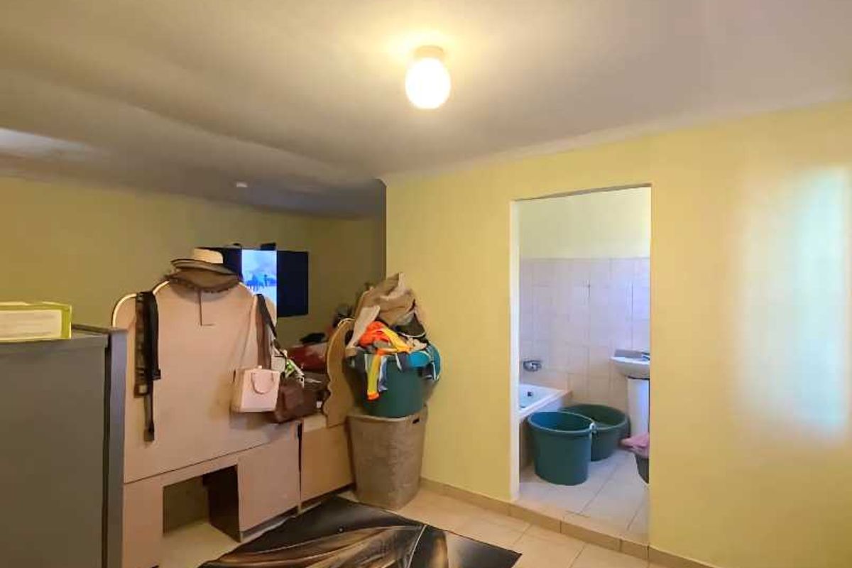 HOUSE FOR SALE - Photo 4