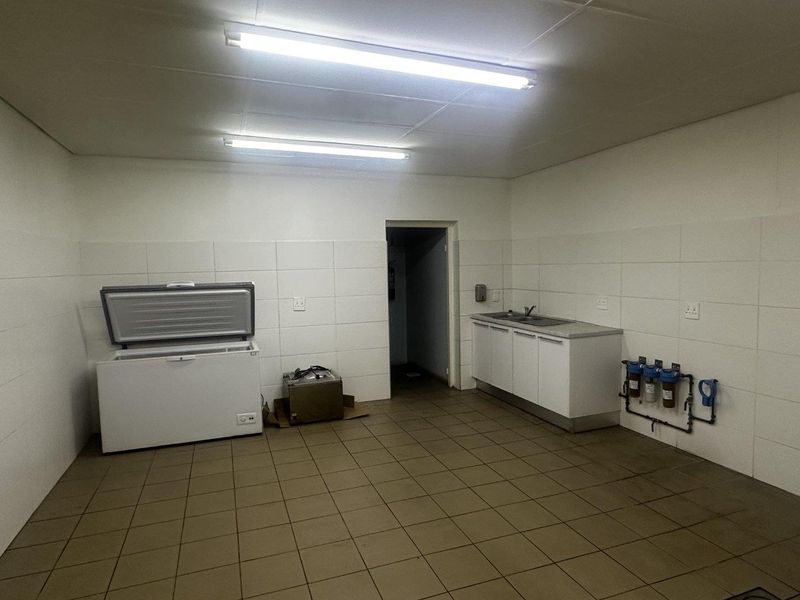 Office or Retail To Let Centre Swakopmund N$40,000 (Excludes VAT) - Photo 6