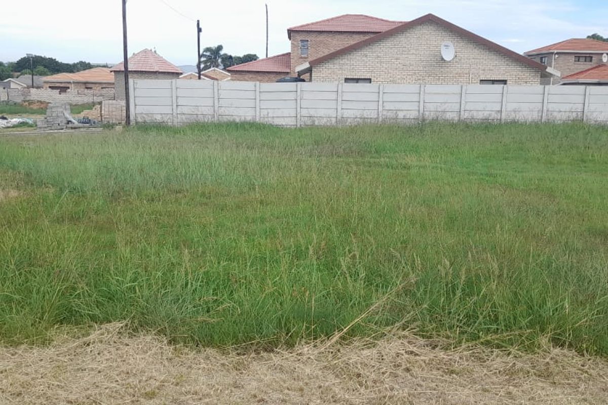 Prime Plot for Sale in Vanes Estate - Photo 2