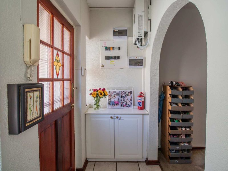 Charming Townhouse: Spacious & Conveniently Located! - Photo 10