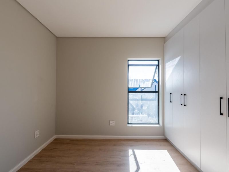 Modern Newly Built 3-Bedroom Home in Secure Estate - Photo 7