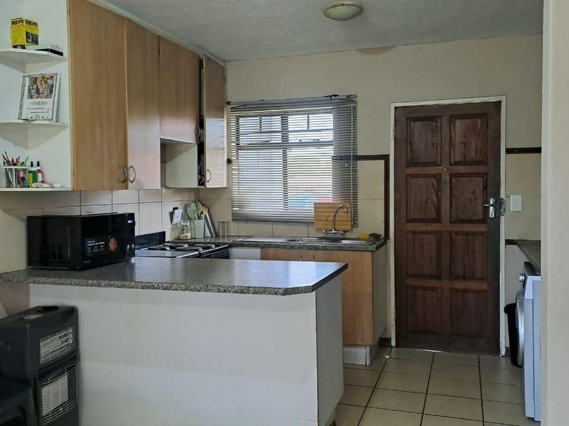 Stunning 2bedroom apartment for sale in Wonderpark Estate - Photo 2