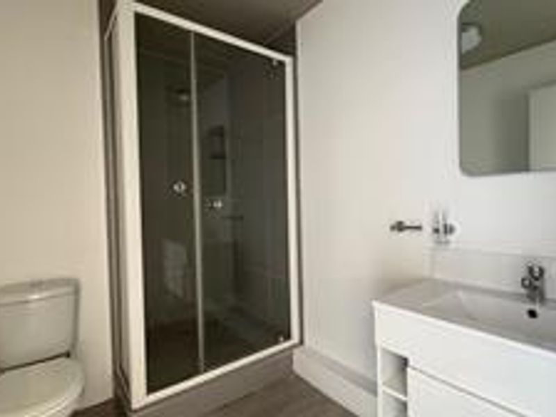 Semi-Furnished One Bedroom Apartment - Obs Court, Observatory - Photo 4
