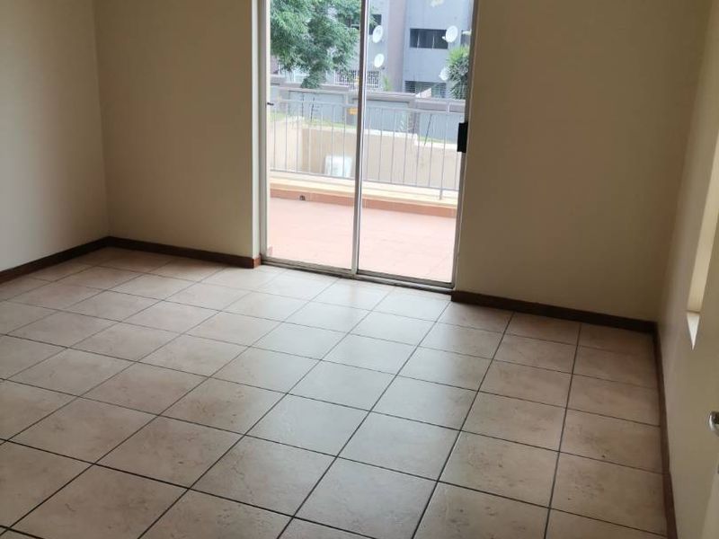 TWO BEDROOM APARTMENT IN VORNA VALLEY,MIDRAND -1 JULY 2026. - Photo 8