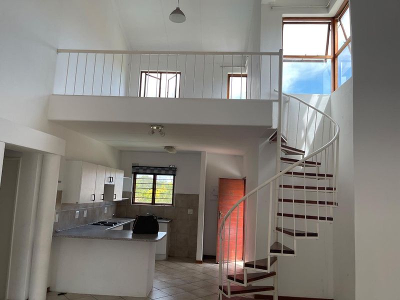 Charming 2 bedroom loft apartment in Northwold - Photo 2