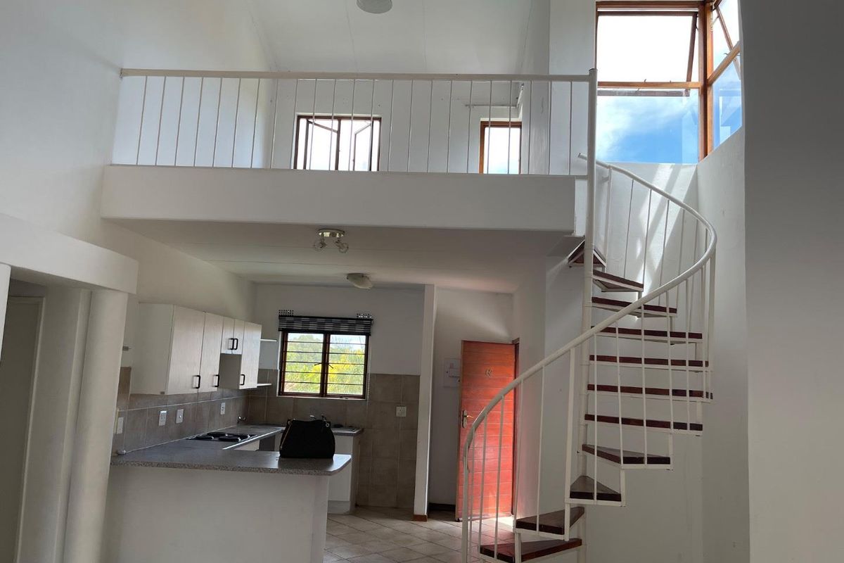 Charming 2 bedroom loft apartment in Northwold - Photo 2