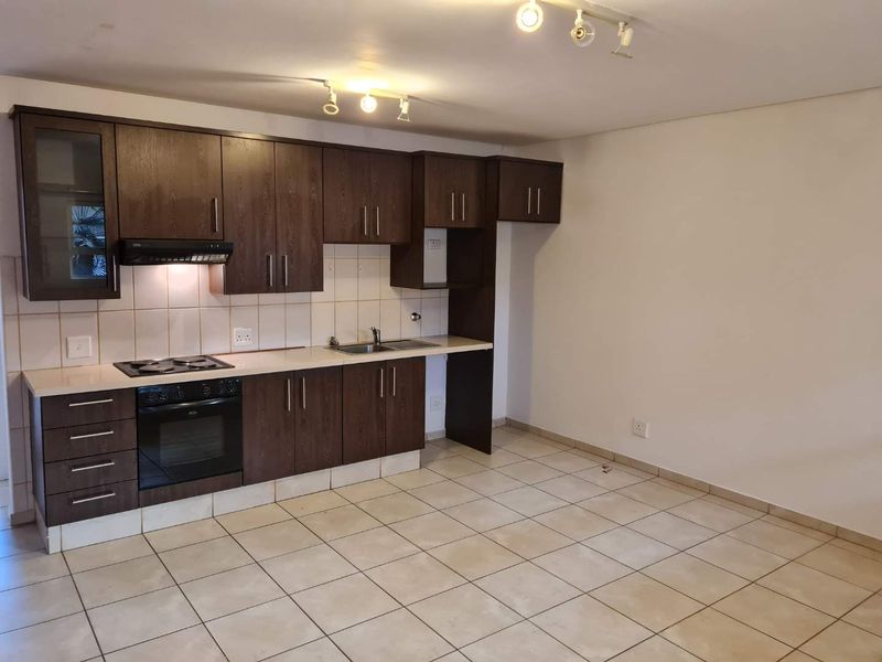1 Bed Apartment for Sale in Ferndale - Photo 3