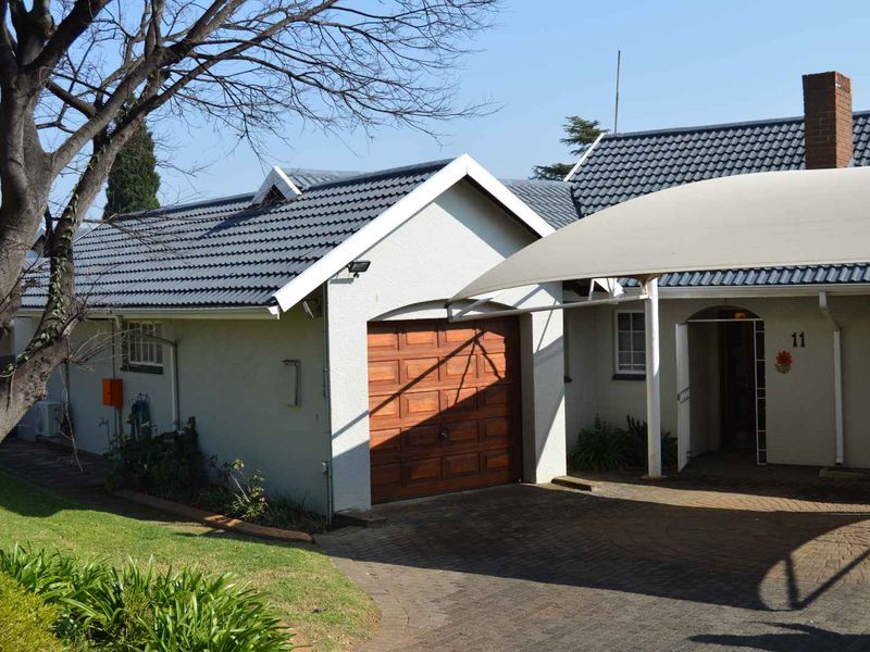 Modern Three Bedroom Family Home For Sale in Brackendowns - Photo 3