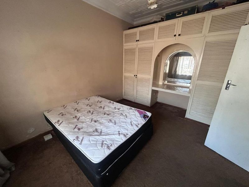 EXCELLENT VALUE - NEAT FAMILY HOME - Photo 6
