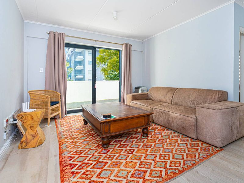 Secure Gem in the heart of Rondebosch - Photo 9