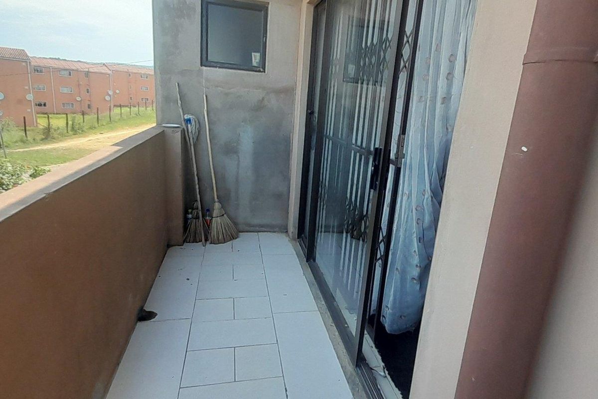 Perfect for business or investment - Photo 3