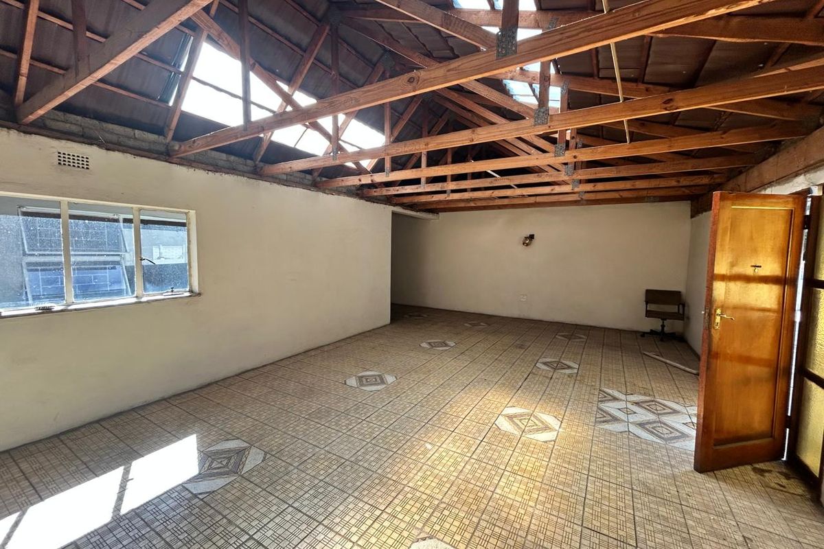 **Charming Family Retreat** - Photo 2