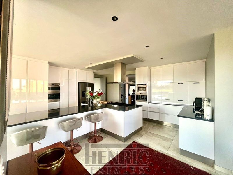 This Home is a GREAT Investment opportunity for anyone. - Photo 6