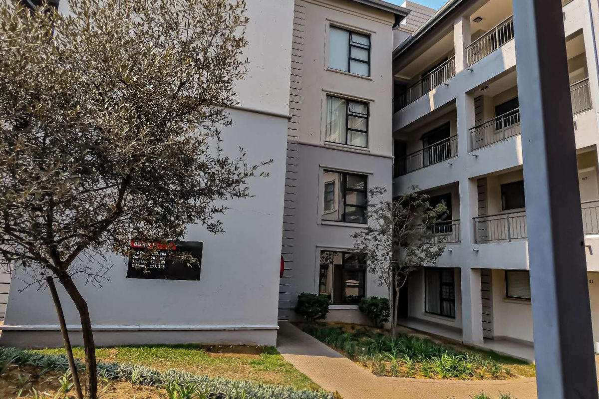 Stunning 2-bedroom apartment - Photo 2