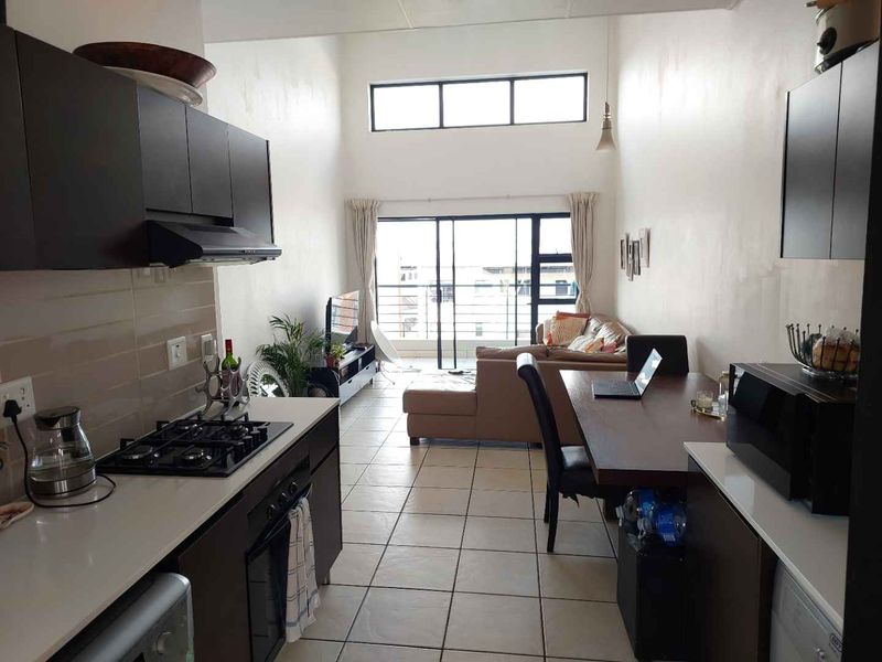 2 BEDROOM PENTHOUSE APARTMENT FOR SALE IN GREENSTONE - Photo 2