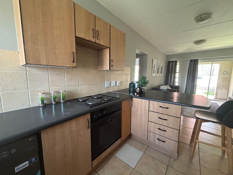 2 Bedroom Unit for sale in Germiston - Photo 7