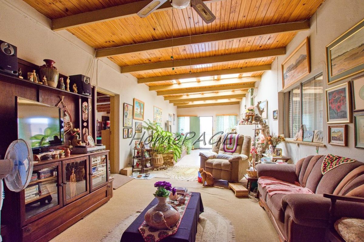 Ext 2, Henties Bay:  Enormous Home is for Sale - Photo 4