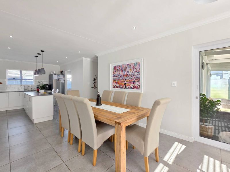 Three bedroom house to rent in Sunningdale - Photo 9