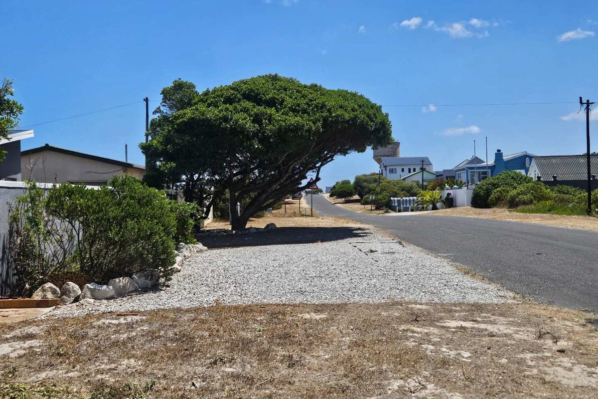 Vacant Coastal Plot with Ocean Outlook Potential – Pearly Beach - Photo 2