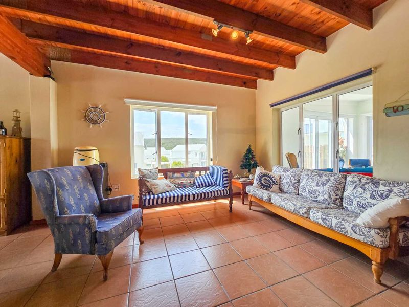 Your Undermilkwood hideaway awaits - Photo 8