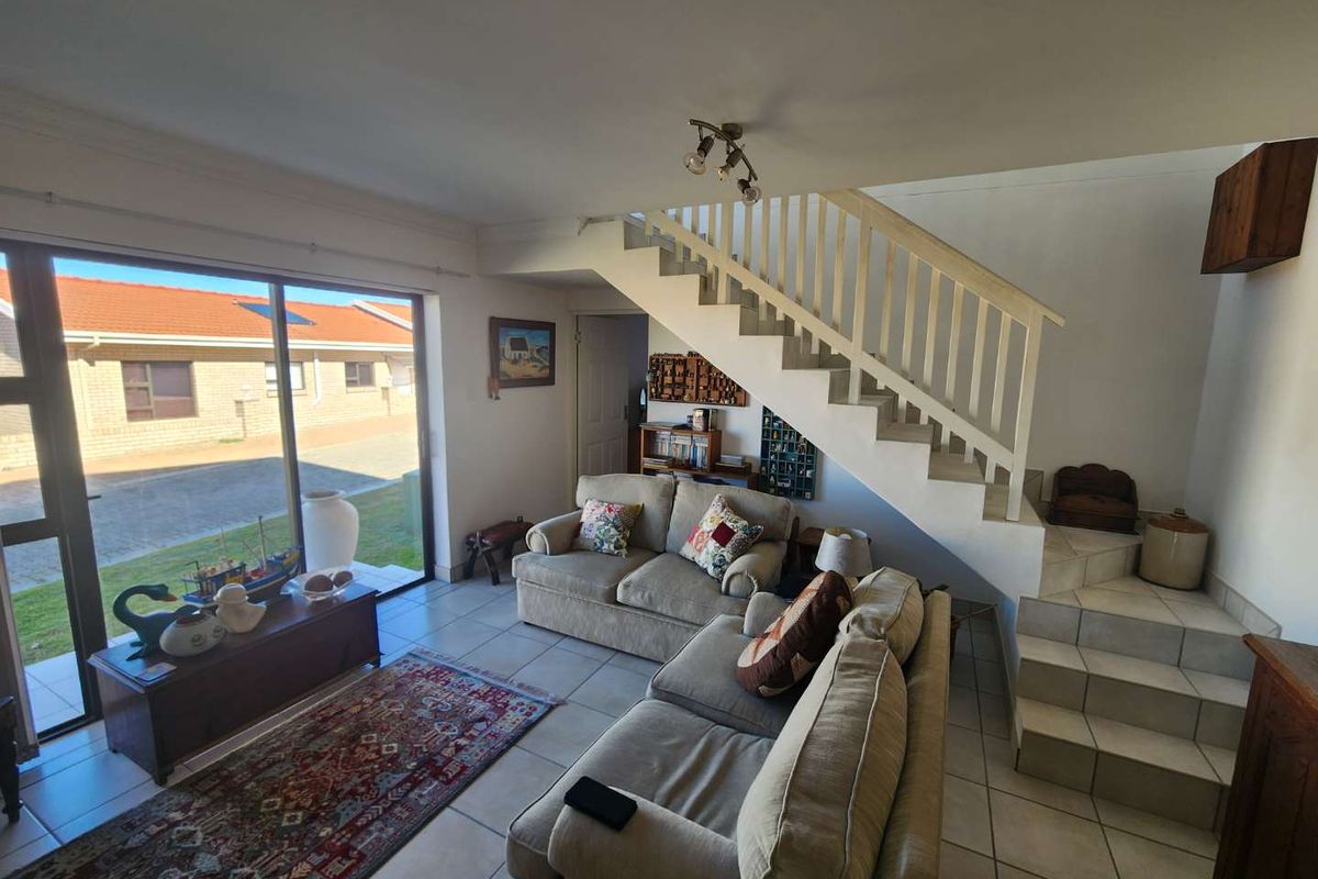 DOUBLE DECK DELIGHT WITH SEA VIEWS - Photo 3