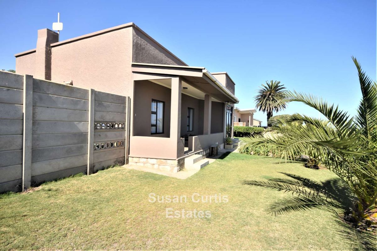 Prime Location - Photo 2