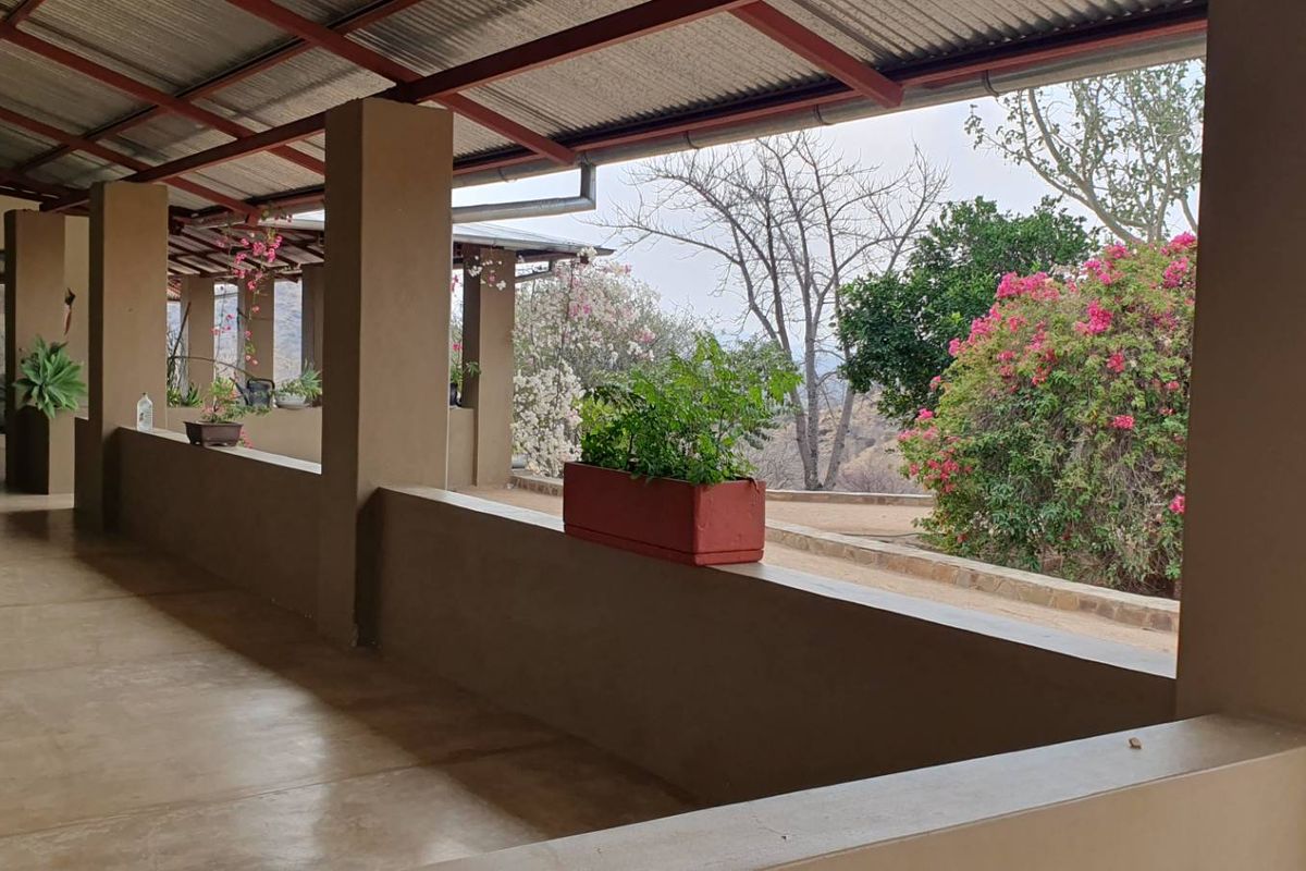 For Sale @ Valuation: Unique Lifestyle Property on 25 ha at Windhoek's Doorstep - Photo 2