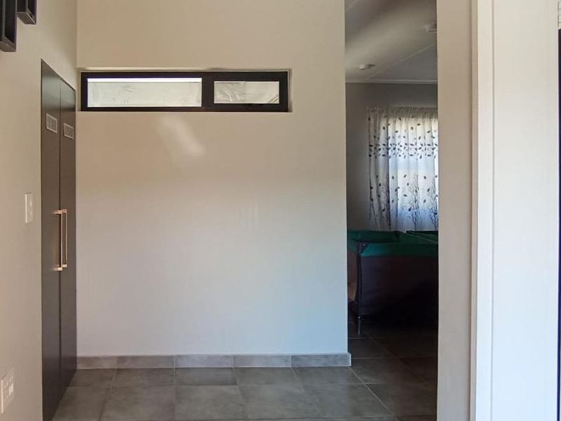 3 Bedroom House for Sale in Lotus Gardens - Photo 2