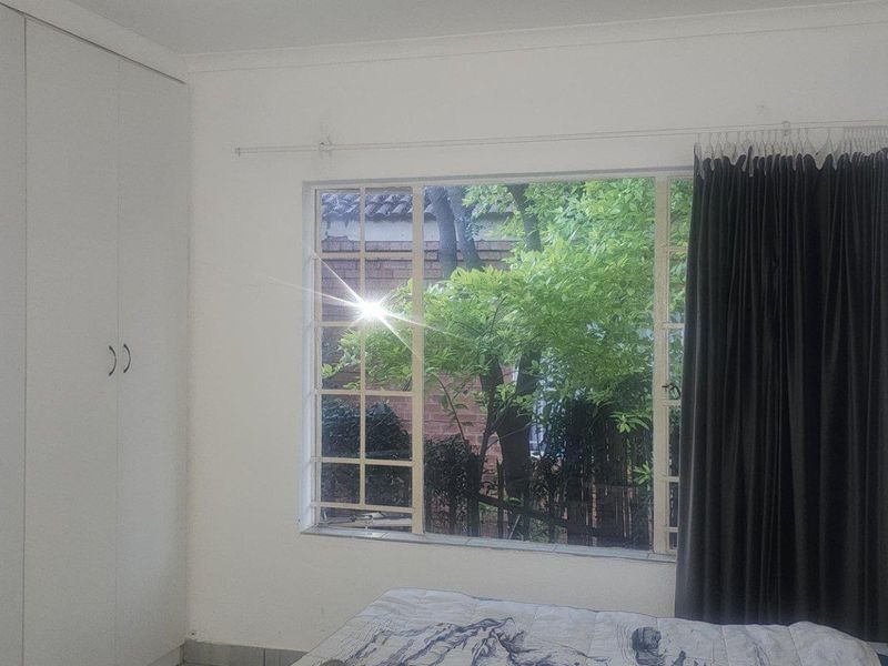 Stunning townhouse for sale in Elandsrand - Photo 9