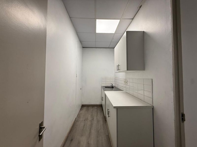 Prime Office Space Available at The Mall Offices, Rosebank - Photo 5