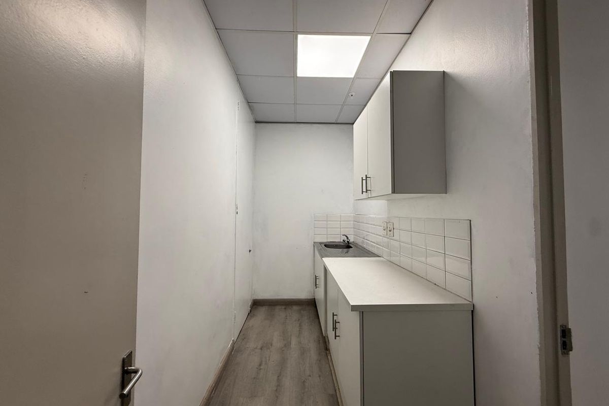 Prime Office Space Available at The Mall Offices, Rosebank - Photo 5