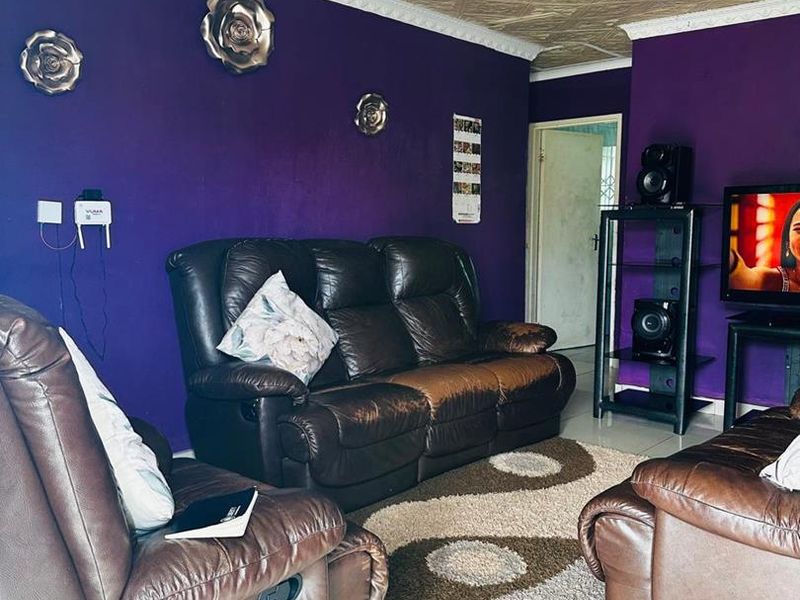 A Home With Heart, Space & All the Right Features! - Photo 5